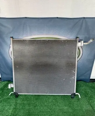 Land Rover Discovery 5 Coolant radiator FPLA8K230AD