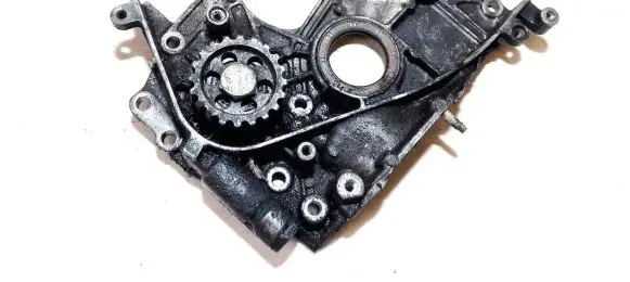 Toyota Avensis T220 Oil pump 
