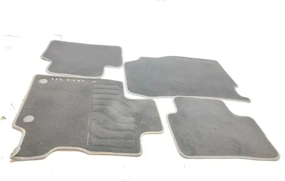 Renault Kadjar Car floor mat set 8201569371
