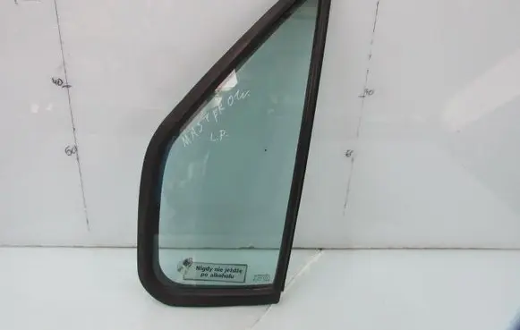 Renault Master II Front triangle window/glass 43R00464
