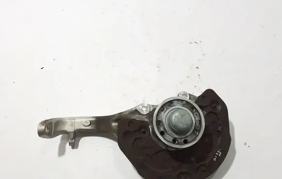 Front wheel hub