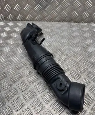 Opel Grandland X Air intake hose/pipe 9833016780