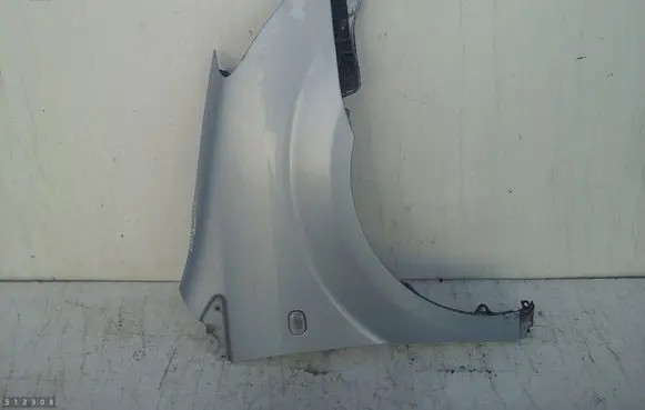 Toyota Corolla Verso E121 Fender 