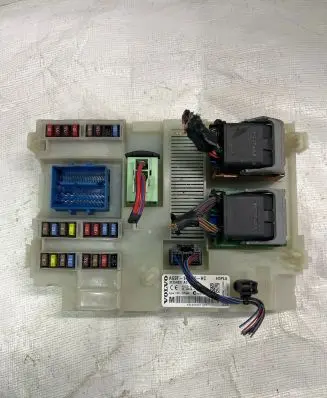 Volvo V70 Fuse module AG9T14C256HC 31254837AC 3659AF01125TP