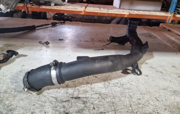 Volkswagen Sharan Intercooler hose/pipe 5N0145840G