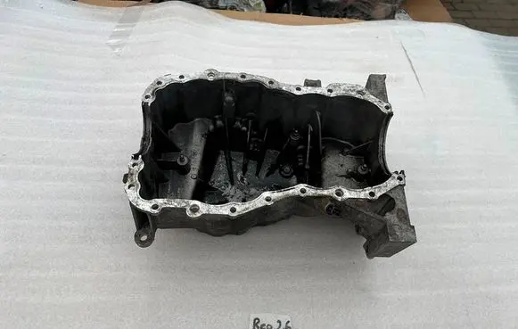 Renault Megane II Oil sump 8200318813