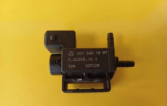 Mercedes-Benz CLK A209 C209 Turbo solenoid valve 0025401897 72235500