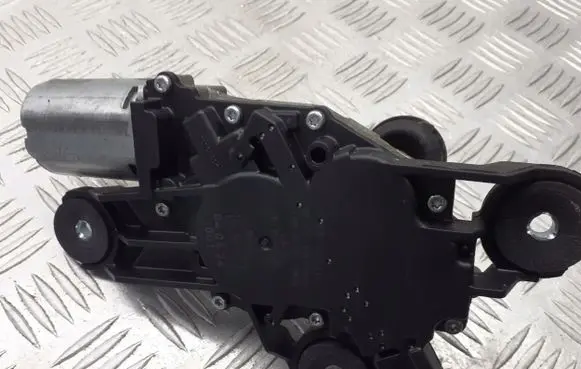 Ford C-MAX I Wiper motor 3M51-R17K441-AB