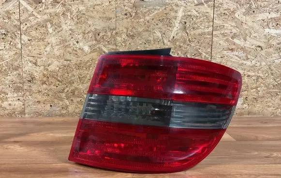Mercedes-Benz B W245 Rear/tail lights A169820