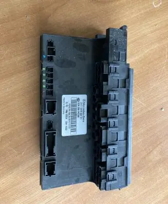 Mercedes-Benz E W211 Fuse module