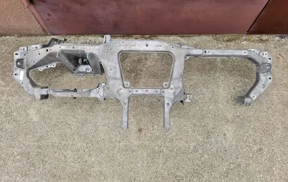 Jeep Grand Cherokee WL Dashboard cross member/frame bar 68375436AC