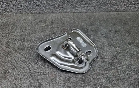 Audi A6 S6 C7 4G Engine bonnet/hood lock/latch loop/hook 4G0823186