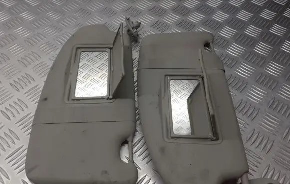 Ford Focus Sun visor