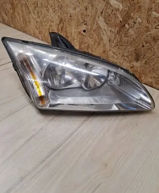 Ford Focus Headlight/headlamp 4M5113W029AF 10178 1BSU6
