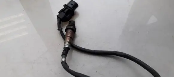 BMW 5 E39 Lambda probe sensor 779463403 0281004029