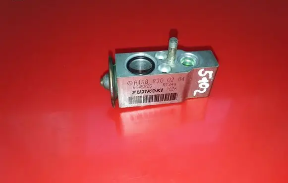Mercedes-Benz A W168 Air conditioning (A/C) expansion valve A1688300284 664582S