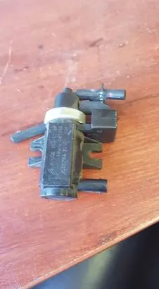 Mercedes-Benz B W245 Turbo solenoid valve A0051535528