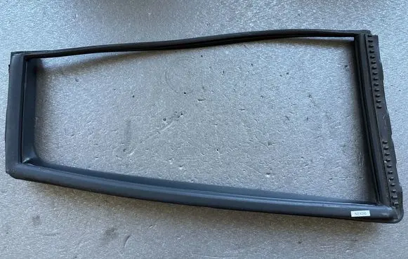 Nissan Patrol Y61 Rear glass trim 82272VB000