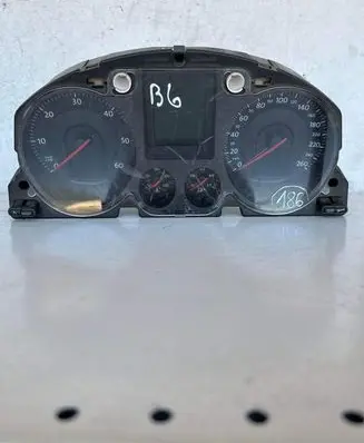 Volkswagen PASSAT B6 Speedometer (instrument cluster) 3C0920871K A2C53244101