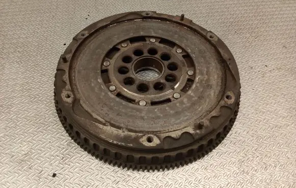 Volvo S40, V40 Dual mass flywheel 8647306