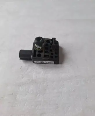 Tesla Model 3 Passenger airbag 27010B40E1B 100527400B