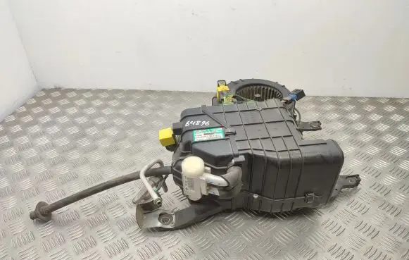 Opel Vivaro Interior heater climate box assembly 8200006922