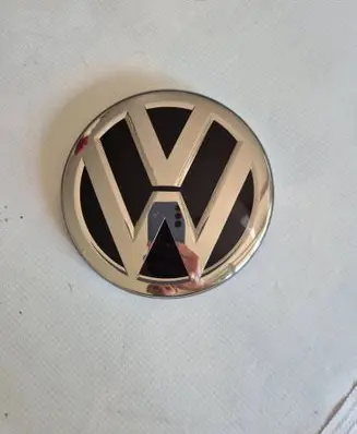 Volkswagen Touran III Manufacturer badge logo/emblem 5TA853601