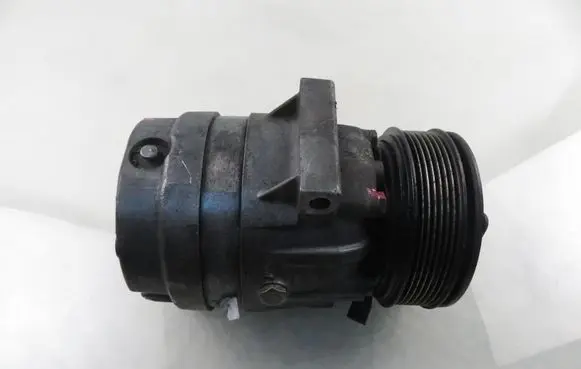 Opel Movano A Air conditioning (A/C) compressor (pump) 