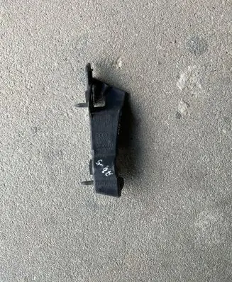 Audi A4 S4 B6 8E 8H Front bumper mounting bracket 8K0807284