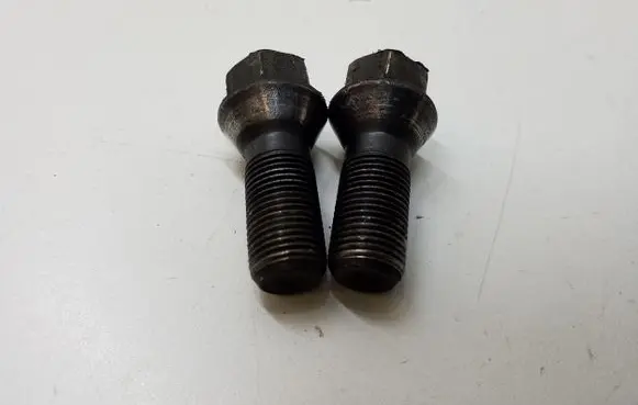 BMW 7 F01 F02 F03 F04 Nuts/bolts OEM