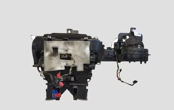 Peugeot 5008 Interior heater climate box assembly 9682709180