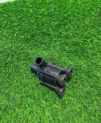 Audi RS Q8 Electric auxiliary coolant/water pump 06h121601m
