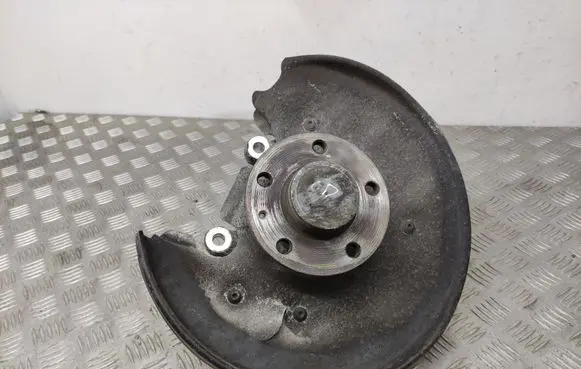 Audi A6 C7 Rear wheel hub 8K0505436