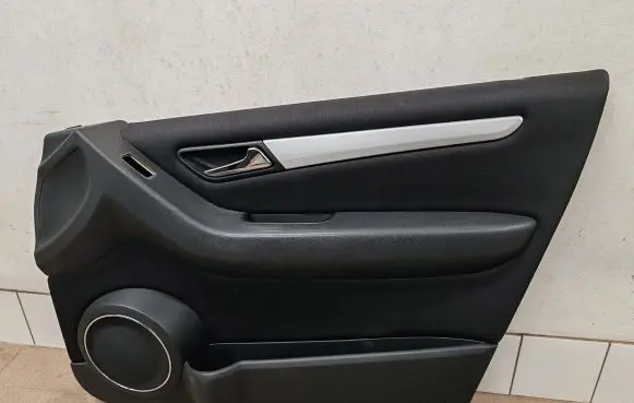 Mercedes-Benz A W169 Front door card panel trim A1697201670