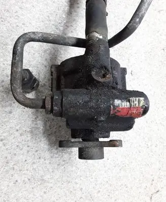 Renault Scenic I Power steering pump 7700431286