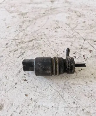 Audi A6 S6 C5 4B Windscreen/windshield washer pump