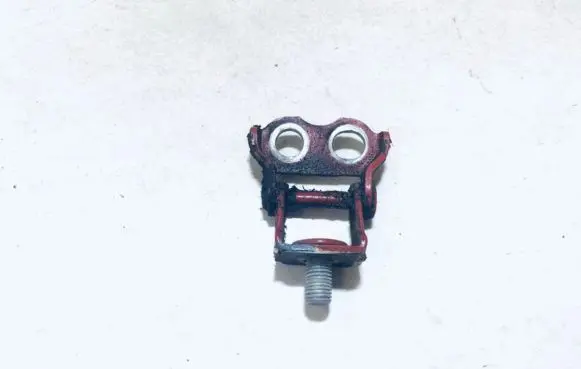 Toyota Yaris Tailgate/trunk/boot hinge