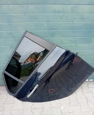 Fiat Tipo Rear door