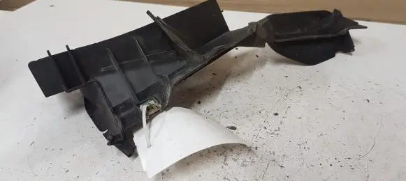 Ford Focus Front bumper mounting bracket BM51A02477AE