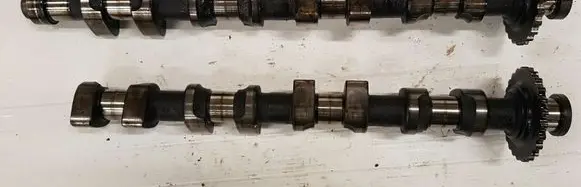 Volkswagen PASSAT B3 Camshaft 027109021AL 027109022G 027109022F