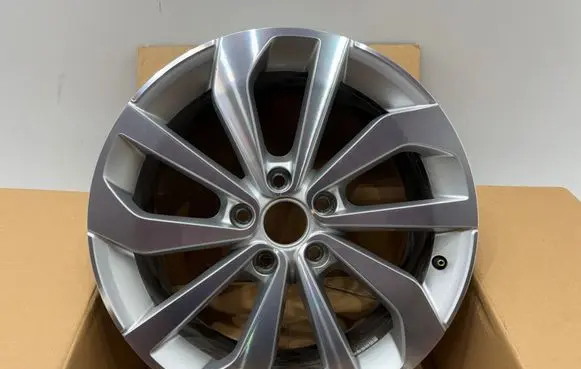 Volkswagen T-Roc R17 alloy rim 2GA601025AG