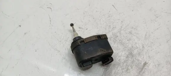 Audi 80 90 B3 Headlight level adjustment motor 893941295 00437520