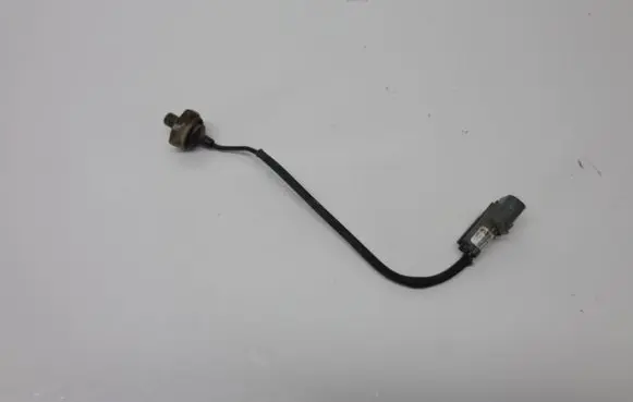 Mitsubishi Pajero Pinin Detonation knock sensor E1T15582