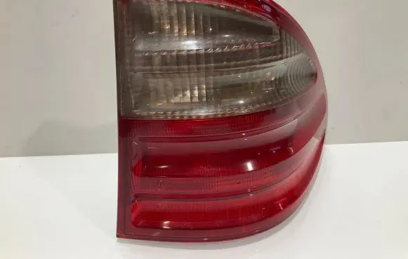 Mercedes-Benz E W210 Rear/tail lights A2108205464