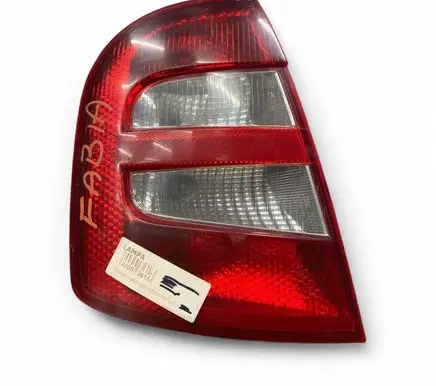 Skoda Fabia Mk1 (6Y) Rear/tail lights 6Y6945095B 6Y6945111B