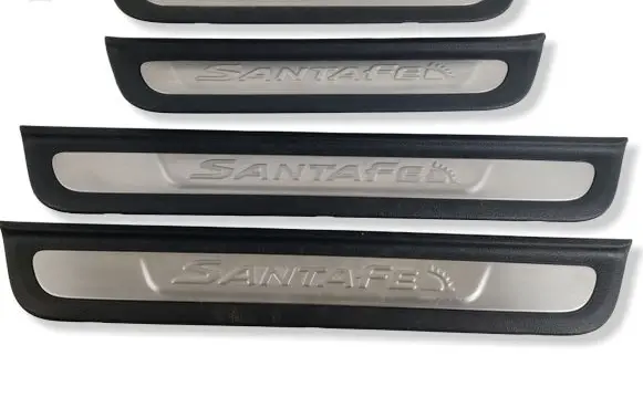 Hyundai Santa Fe Front sill trim cover 85873S1500