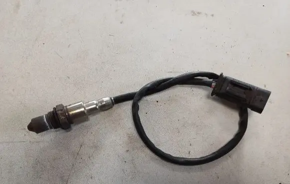 BMW 5 F10 F11 Lambda probe sensor 0281004616 858910401