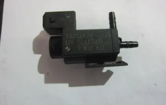BMW X3 F25 Valve vacuum 11747810831
