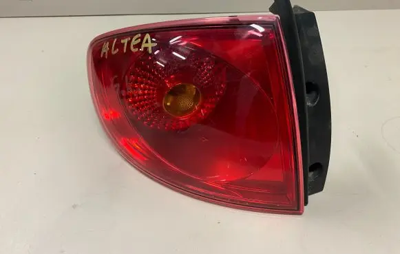 Seat Altea Rear/tail lights 5P0945095E 5P0945111B