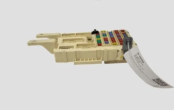 Hyundai Santa Fe Fuse module 919502B210